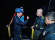 Cegah Api Bawah Tanah, Kapolda Kalsel Bersama Wamenko Pangan Cek Irigasi Pembasahan Gambut Guntung Damar