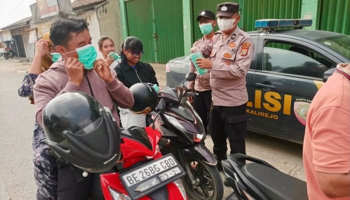 Dampak Abu Vulkanik Anak Krakatau, Kapolda Lampung Instruksikan Pembagian Masker ke Warga