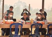 Bersama Gubernur dan Pangdam, Kapolda Kalteng Tinjau Posko Taktis Penanganan Karhutla