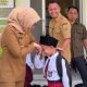 Hari Pertama Sekolah, Bupati Way Kanan Tinjau Gerakan GAMAS di SDIT Daar ’Ilmi